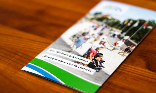 Flyer: Flyer für den Kleinprojektefonds der Hochrheinkommission
